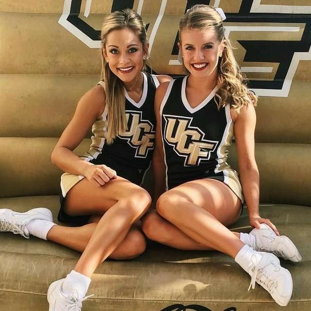 sexy young collge cheerleaders