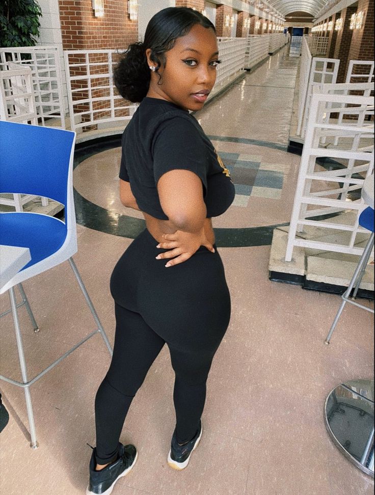 slim thick ebony teen