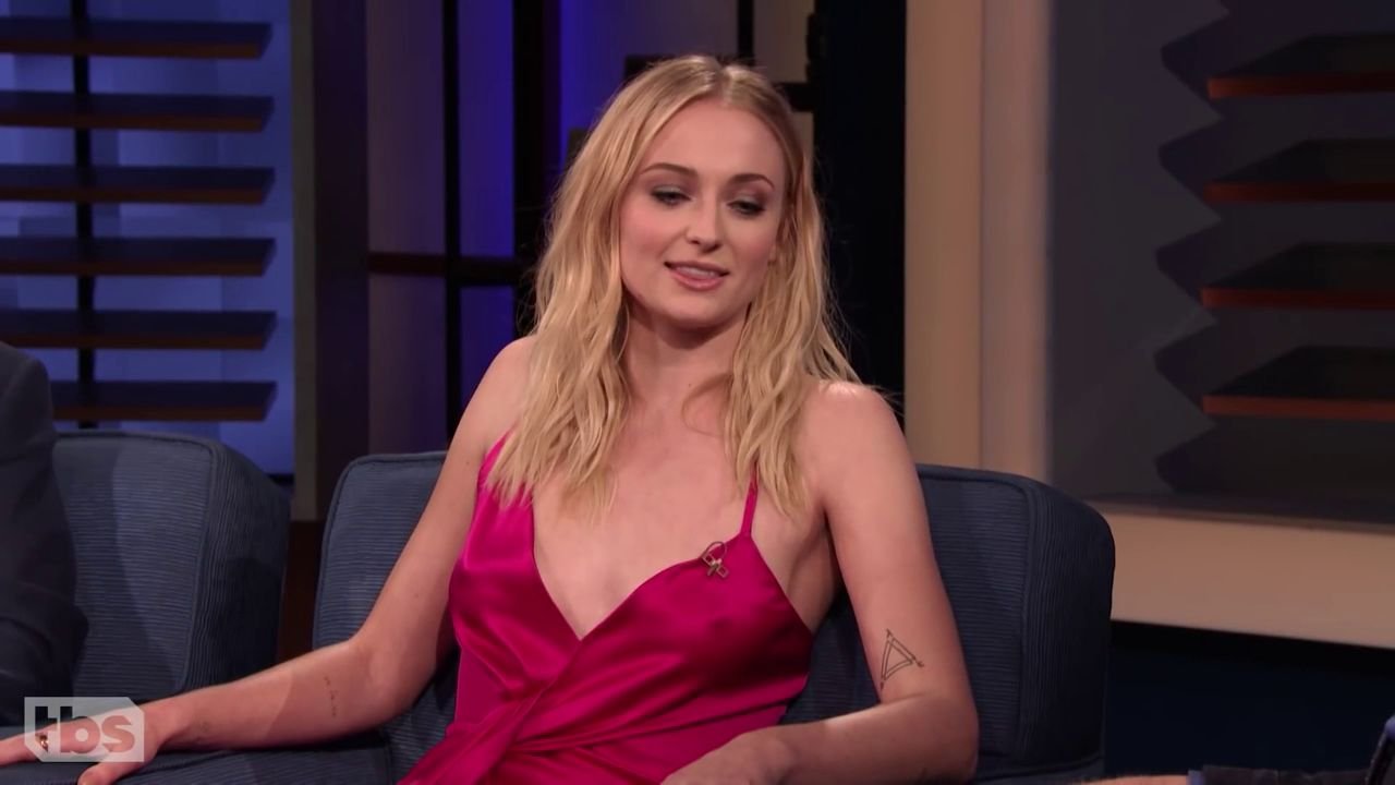 charlotte gooch recommends sophie turner nipples pic