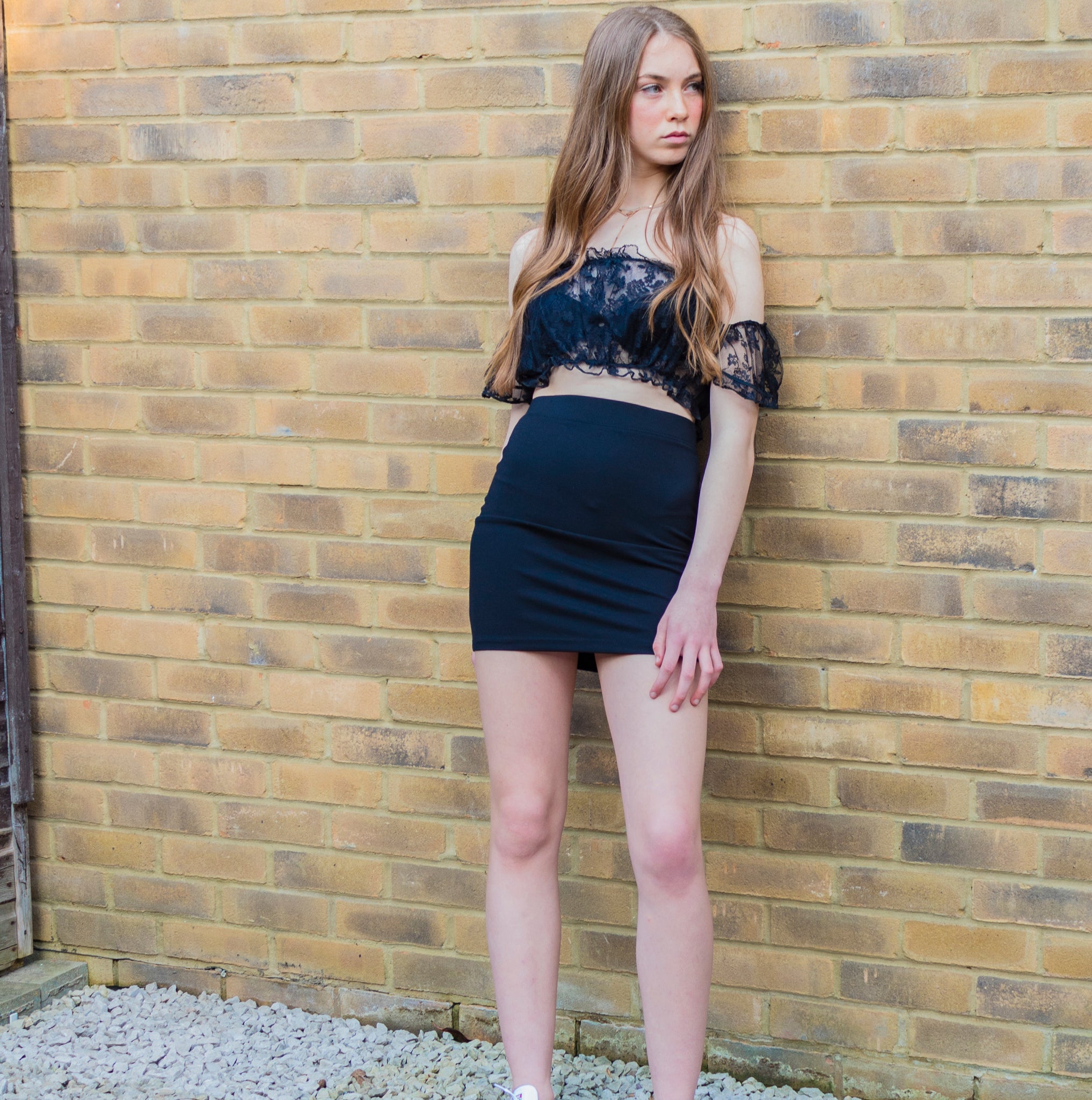 teen in tight skirt