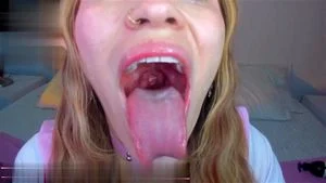 Teen Tongue Cum Target en swedenapolis