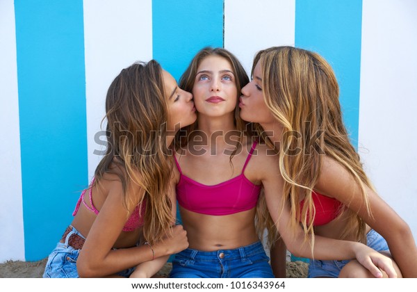 april scanlon recommends Three Girls Making Out