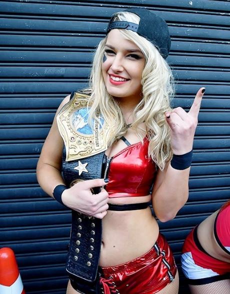 akhtar bankapur add photo toni storm leaked pics