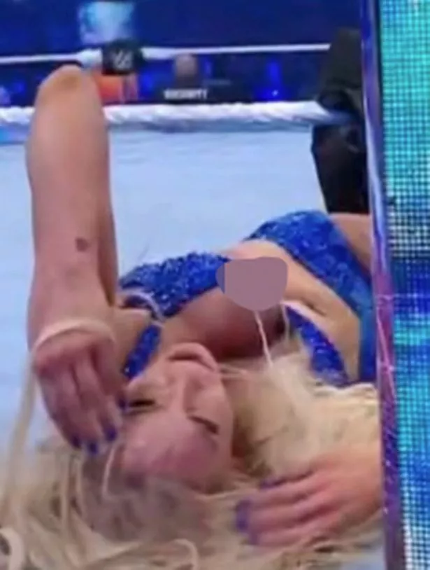 brenda girouard add photo total divas wardrobe malfunction