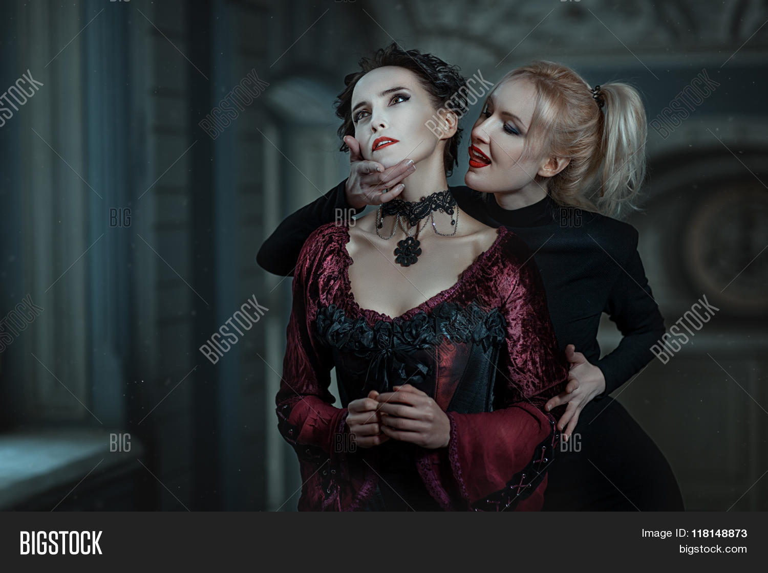 Best of Vampire woman bites girl