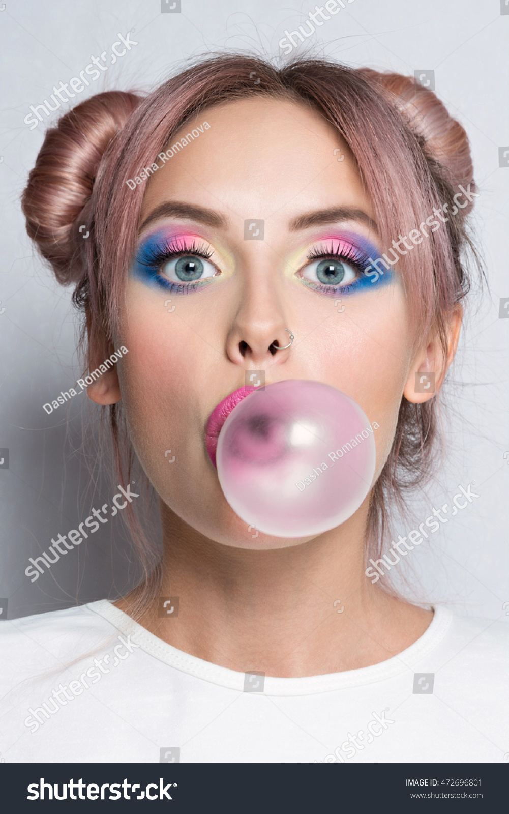 bigg guy recommends Woman Blowing Bubble Gum