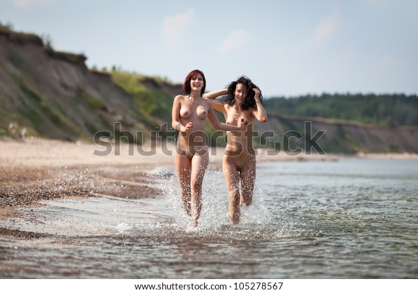 dany pradana add photo women running naked