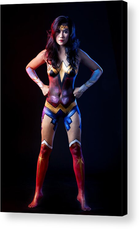 damiani recommends wonder woman bodypaint pics pic