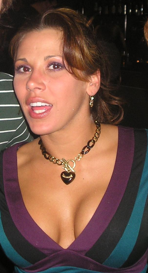 chloe bernert add wwe mickie james hot photo