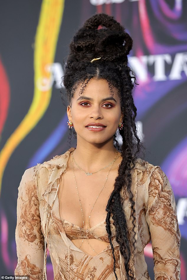 Zazie Beetz Topless facefuck massacre